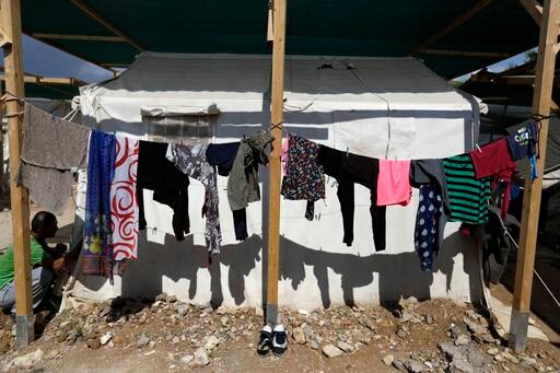 Amnesty: Refugees in Greece Live in 'appalling Conditions'