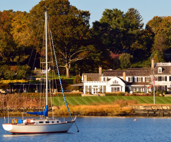 Democrat Bows out of Governor Primary, Leaves 2 in the Race