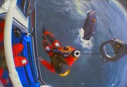 No One Lost: Rescuers Save 4 Fishermen in Channel Storm