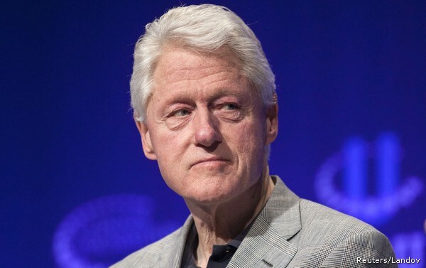 Clinton Says Nation Needs Gradual Debt Reduction