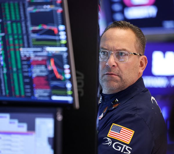 Wall Street Futures Slip as Trump-Led Rally Slips