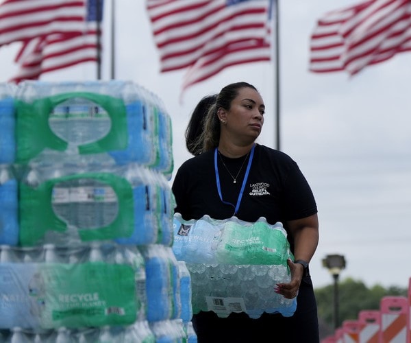 Beryl Leaves Hot Misery in Houston Area; 2.2M Without Power