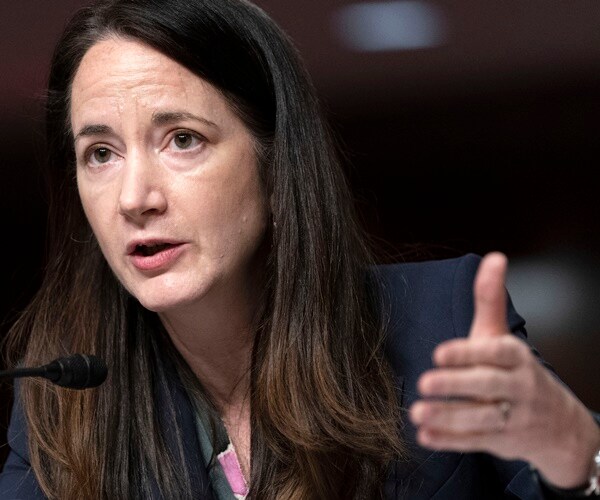 US Intel Chief Thinking 'Optimistically' for Ukraine Forces