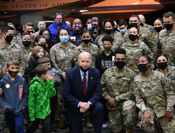 Bidens Thank Troops for Their Service During 'Friendsgiving' Feast at Fort Bragg