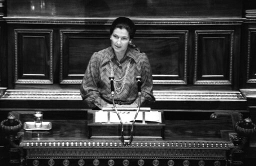 Simone Veil, Leading French Feminist Politician, Dies at 89