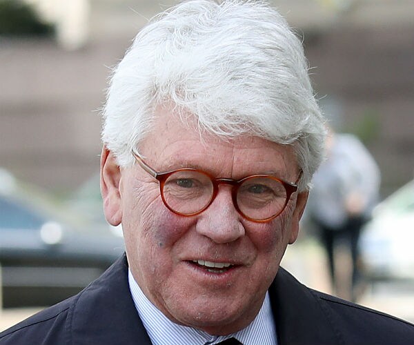 2 Counts Dismissed Against Ex-Obama Lawyer Craig