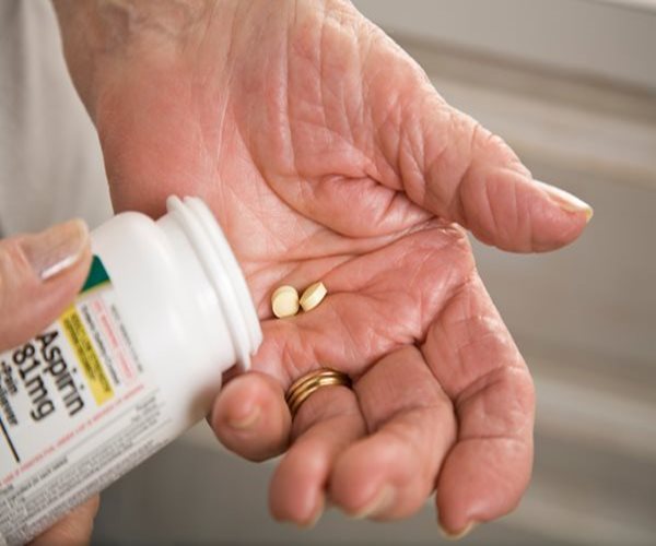 People With Chronic Pain Often Overuse Nonprescription Painkillers: Survey