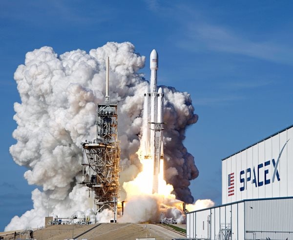 SpaceX Targets More Than $2 Trillion Valuation in IPO