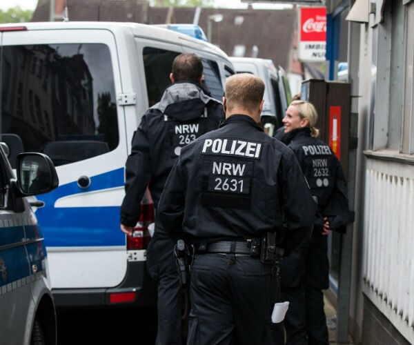 Berlin to Toughen Anti-Terror Measures After Attacks