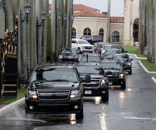 president donald trump's motorcade in west palm beach, florida