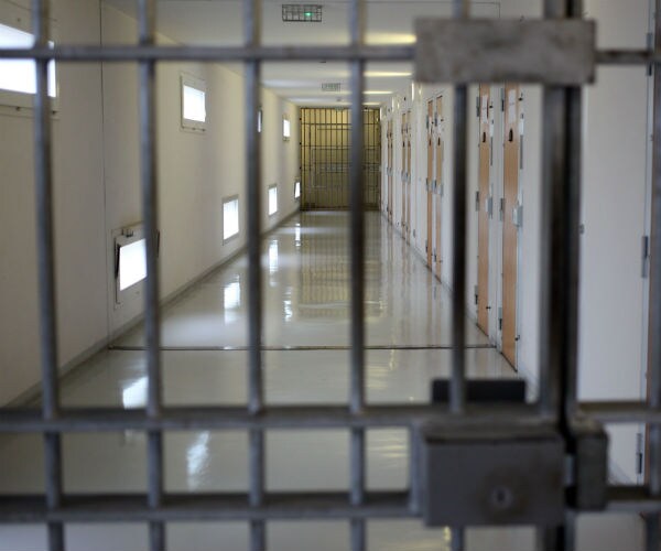 Study: Keeping Prisoners Who Can't Bond Out in Jail Costs Taxpayers $14 Billion Annually