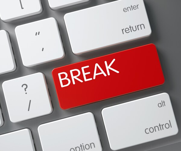 Leaving for Lunch 3 Minutes Early Gets Japanese Worker Fined