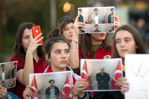 Kosovo Fires Spy Chief after 6 Turks Are Secretly Deported