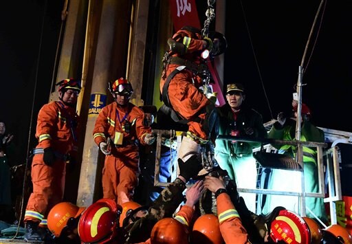 4 Chinese Miners Rescued after 36 Days Trapped Underground