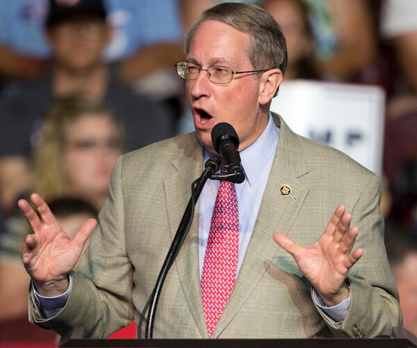 House Republicans Defeat Dems' Efforts to Demand Trump Docs