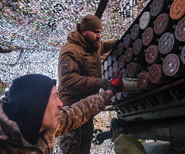 A Kremlin Official Confirms That U.S.-brokered Russia-Ukraine Talks Are Resuming This Week