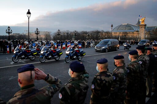 French Minister Insists Troops Didn't Bomb Mali Wedding Fete