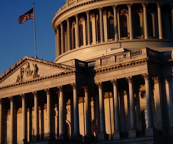 Partisan Fighting Marks Opening of Impeachment Trial 