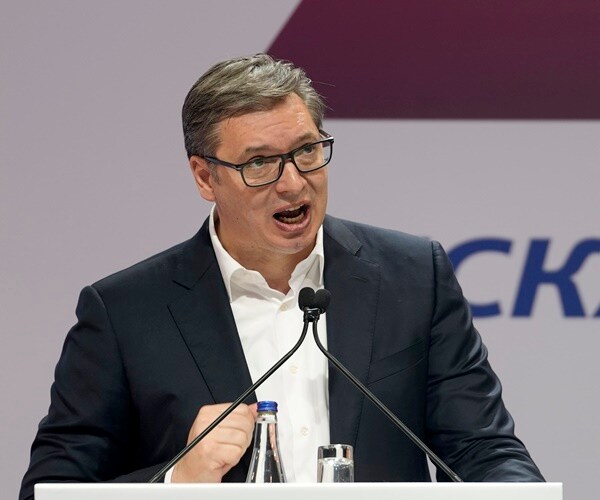 Serbians Vote to Pick President, Parliament Amid Ukraine War