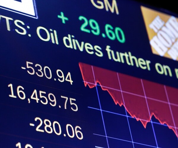 Investors Pull Most Money From US Stock Pickers Since 2008