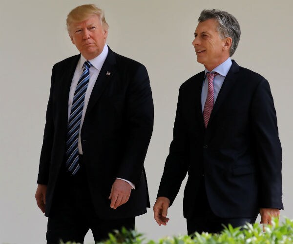 Trump, Colombia's Santos to Meet May 18 at White House