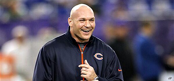 Brian Urlacher Retires as Chicago Bears Linebacker After 13 Seasons