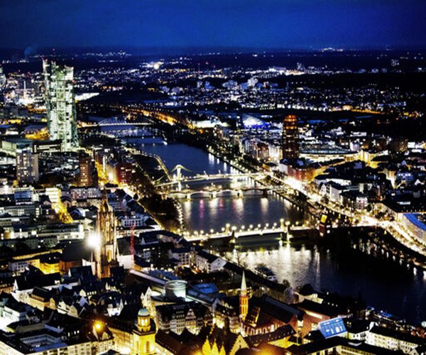 Italy Slips Into Recession, Weighs Down Eurozone Economy