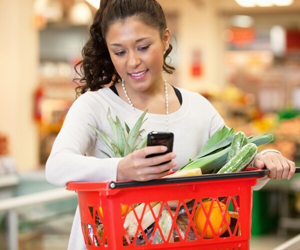 Amazon Eats Lunch of Grocery Rivals Amid Weak Walmart Counterattack