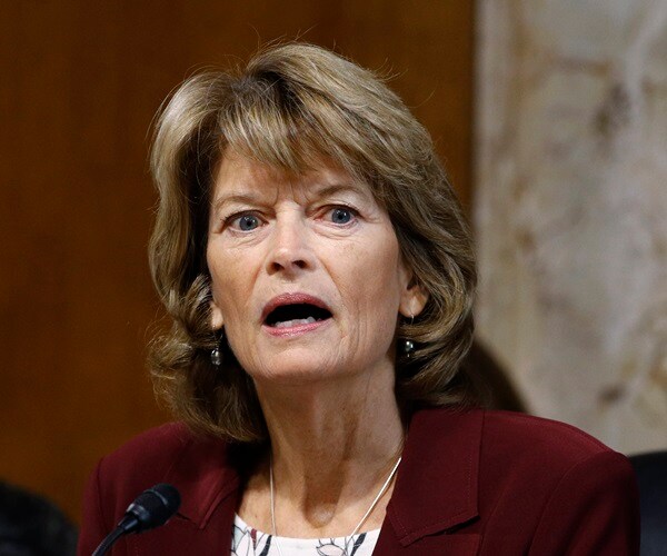 Moderate Republican Senators Urge Biden to Compromise on COVID-19 Plan