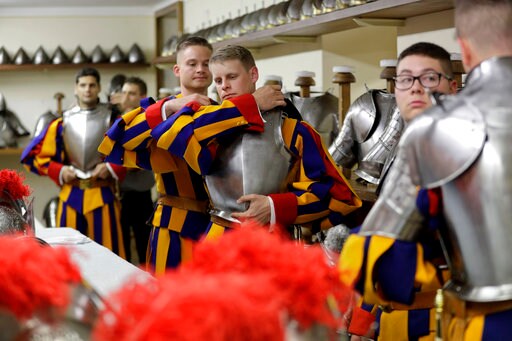 World's Oldest Standing Army Has 40 New Swiss Guards