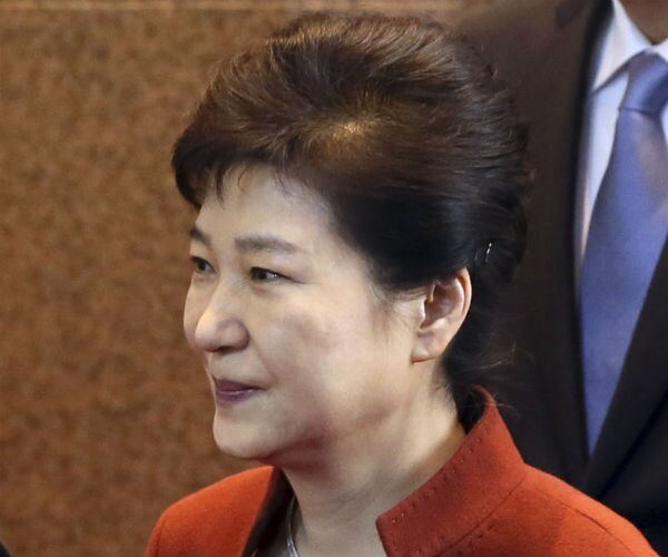 Ex-SKorean President Park Arrives for Start of Bribery Trial