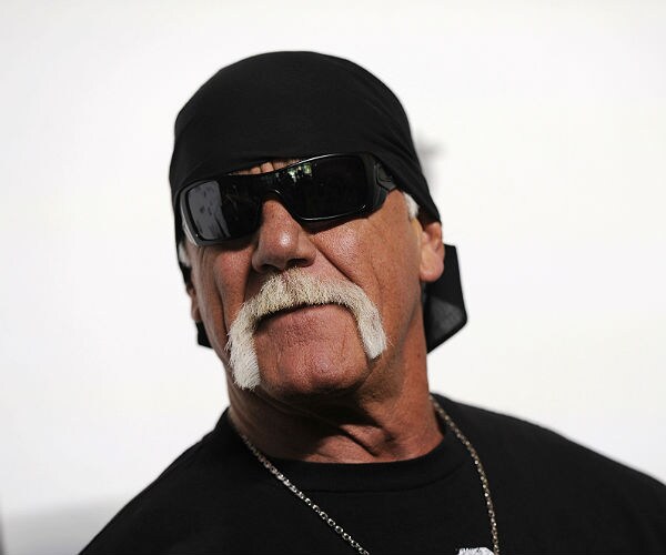 Hulk Hogan Takes on Gawker in Florida Sex Tape Trial