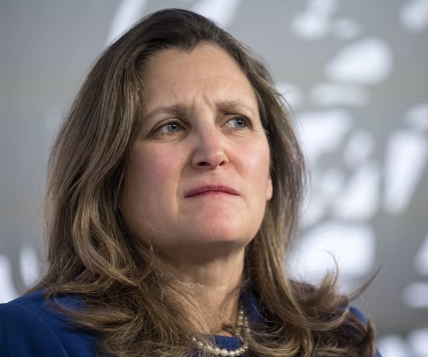 Canada's Finance Minister Quits, Attacks Trudeau's 'Political Gimmicks'