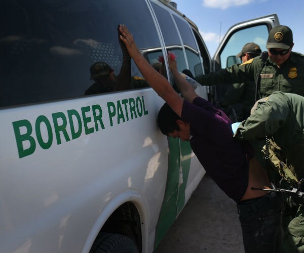 Illegals Pouring Into US in Hopes of Hillary Winning Election