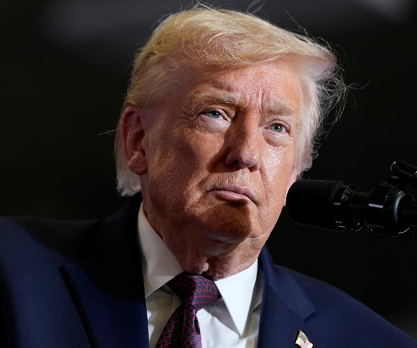 Trump to Newsmax: AI Will Lead to 'Tremendous Numbers of Jobs'