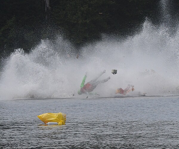 Massachusetts Boat Crash Kills One, Injures Two