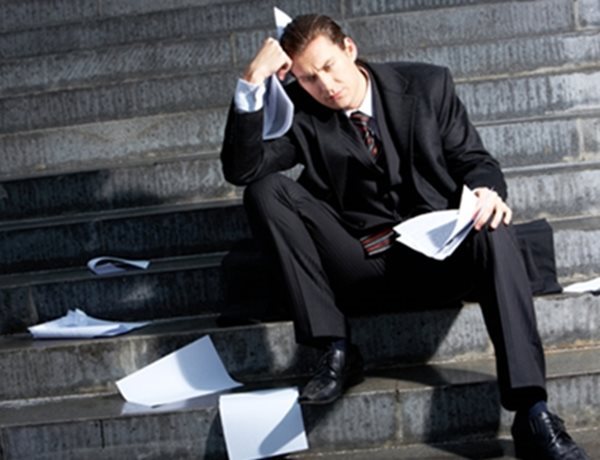 Applications for Jobless Benefits Rise to 5-Week High