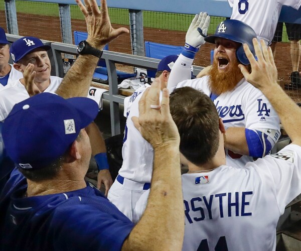 World Series Game 1 Won by LA Was Fastest in 25 Years