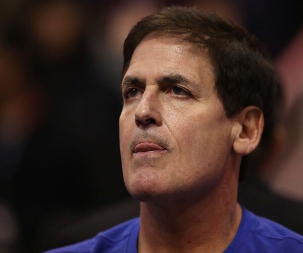 CEOs Urge Caution as Trump Looks to Re-Open Eocomy