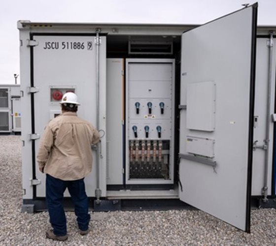 US to Invest $325M in Solar-, Wind-Powered Batteries