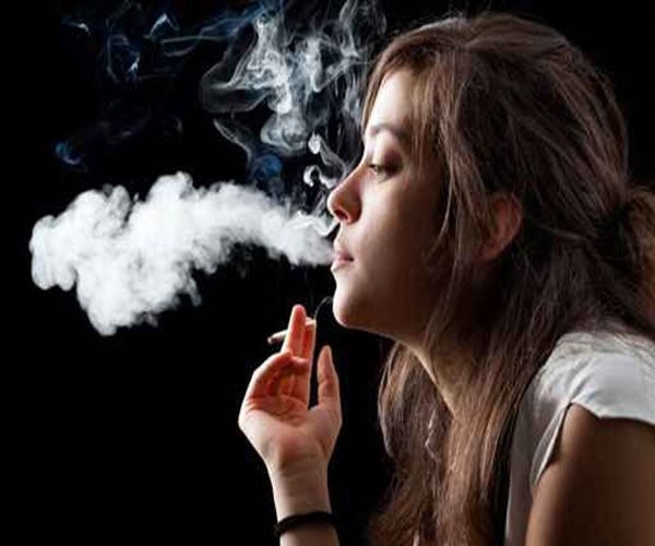 Active, Passive Smoking Linked to Early Menopause and Infertility
