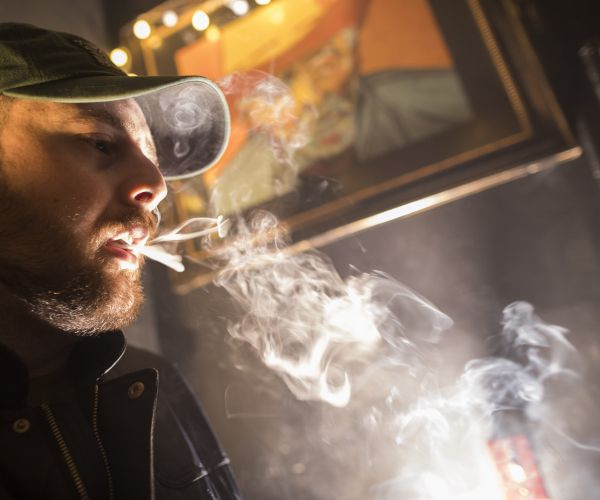 Poll: Most Americans Think Weed Stench in Public a Problem