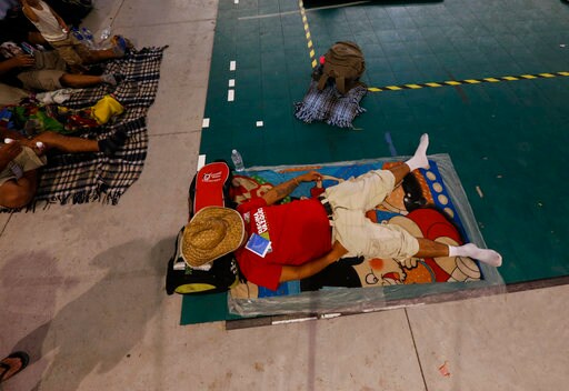 Migrant Caravan Plans to Push on toward Mexico's Capital