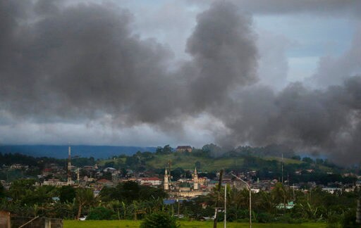 Rights Group: Militants, Troops Violated Law in Marawi Siege