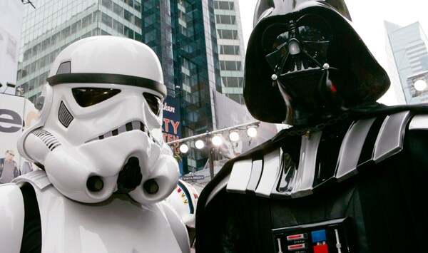 'Star Wars' Mobile Game Now Available in App Store; Android Soon