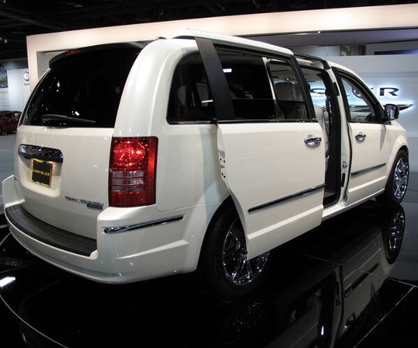 Justice Department Sues Fiat Chrysler Over Pollution Controls