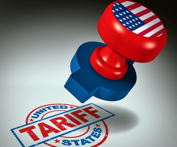 Fed Must Treat Trump Tariffs Just Like a Regular Tax Hike