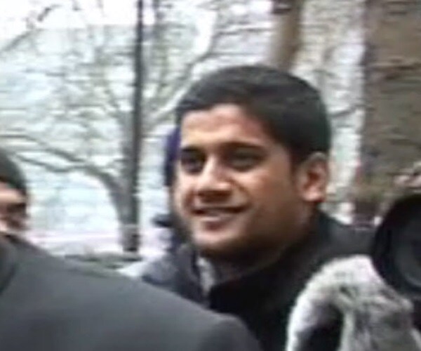 Militant in ISIS Video Believed to be British 'Bouncy Castle' Salesman