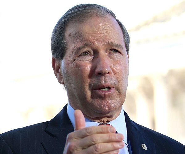 Dem Senator Vows to Shield US Climate Funding From GOP Cuts