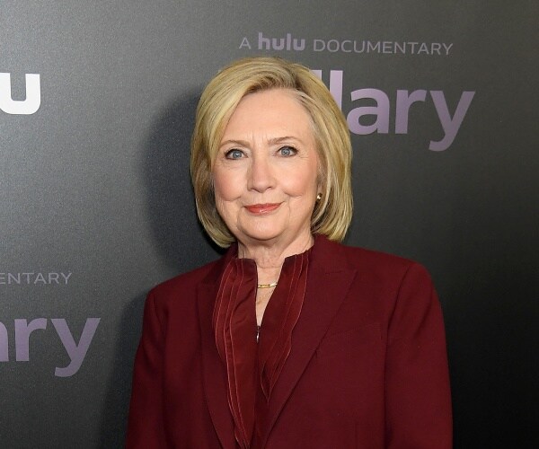 hillary clinton attends premiere